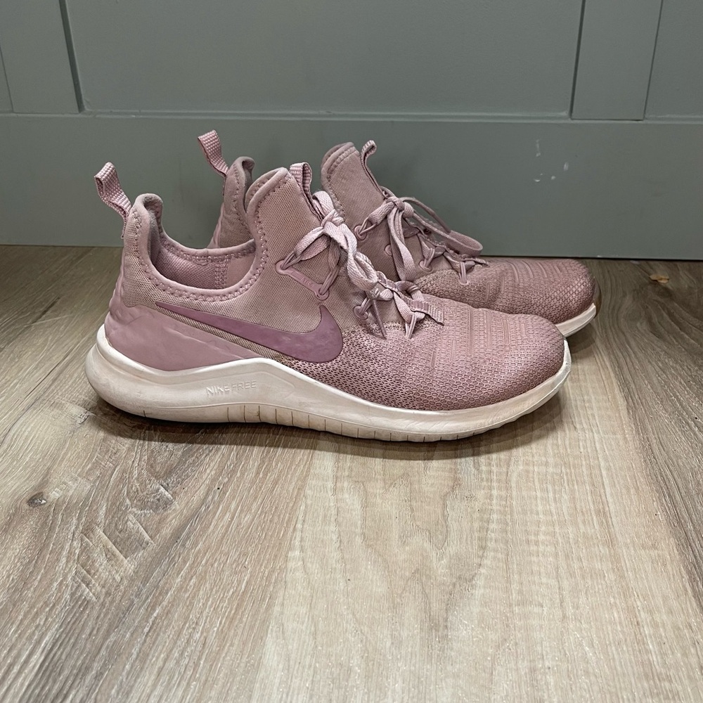 Nike Dusty Rose pink free TR 8 Running Shoes women’s size 9.5